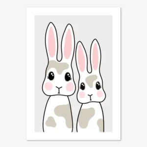 Barntavla föreställande två söta, fläckiga kaniner på en ljusgrå bakgrund